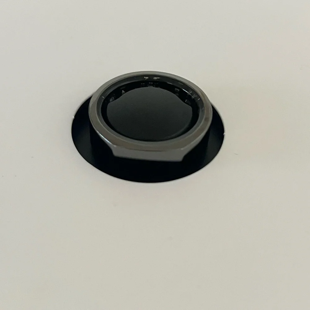 Oura ring Gen 3 heritage black size 8